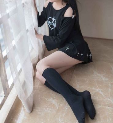 两个小姨子在线
