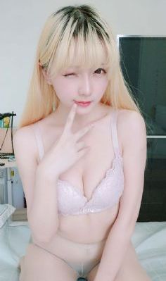 淫欲模特在线观看