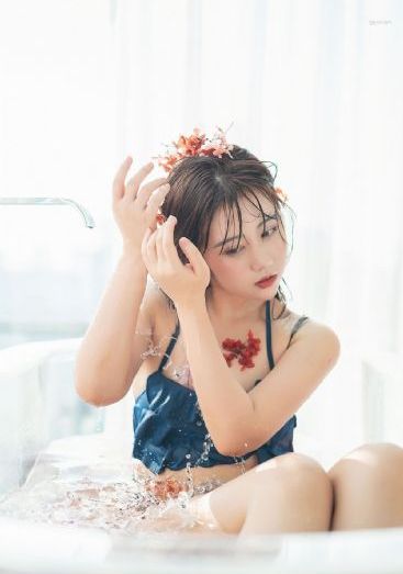 善良的女秘书.